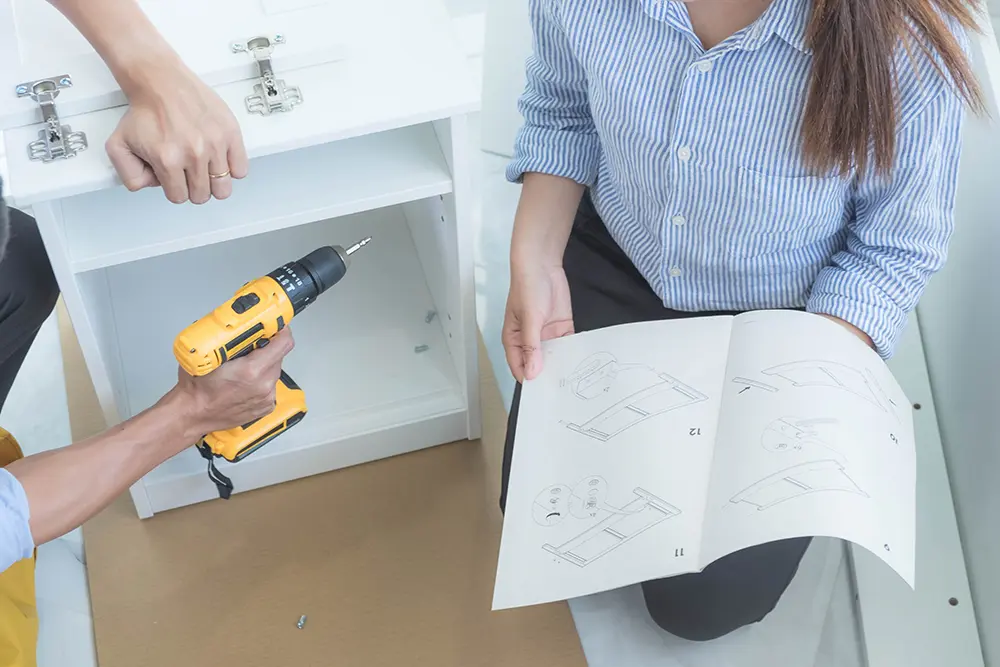نصب کابینت روشویی و شیرآلات سرویس بهداشتی